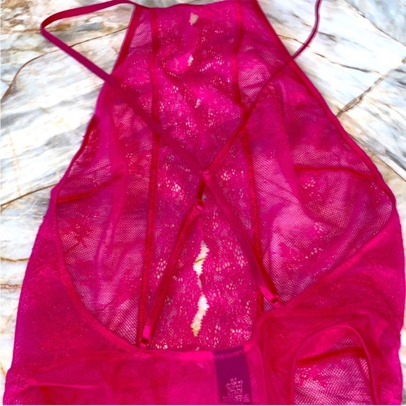 NEW VS  VERY SEXY Keyhole Lace Teddy Small - Picture 8 of 12